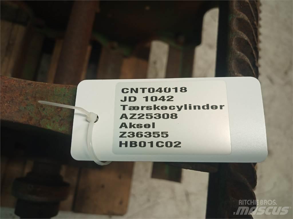 John Deere 1042 Derliaus nuėmimo kombainų priedai
