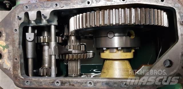 John Deere 1065 Transmisijos
