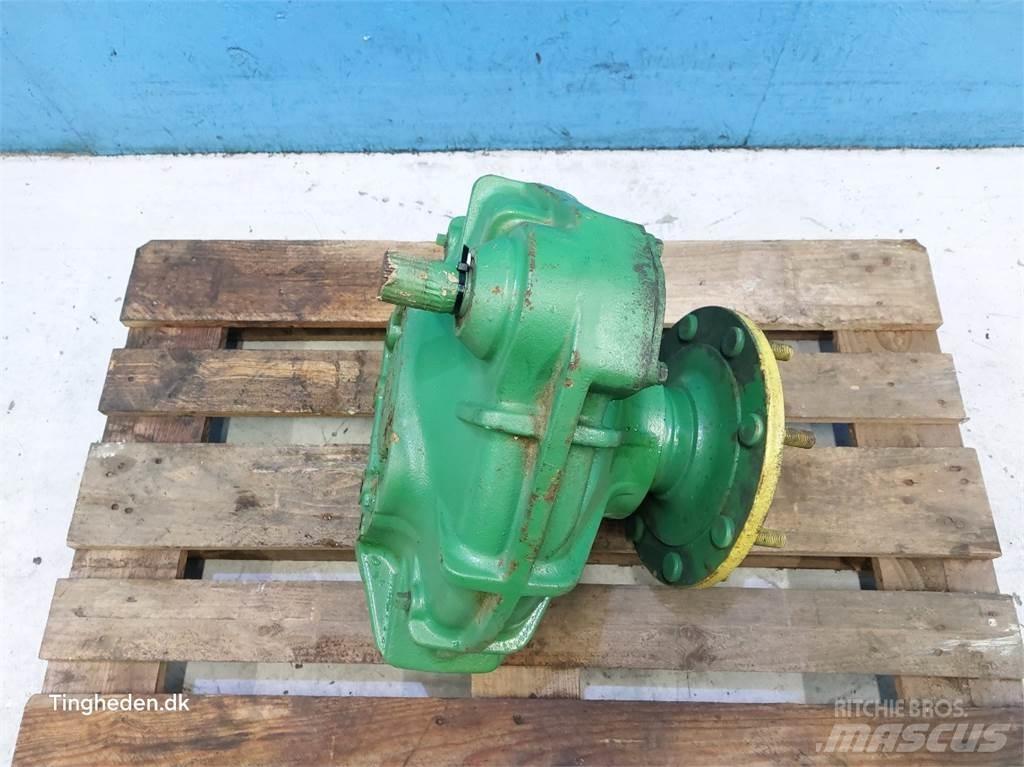 John Deere 1065 Derliaus nuėmimo kombainų priedai