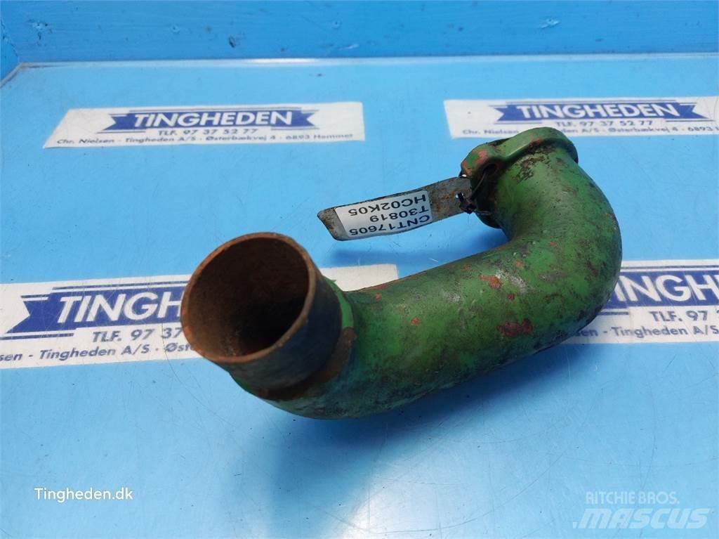 John Deere 1065 Varikliai