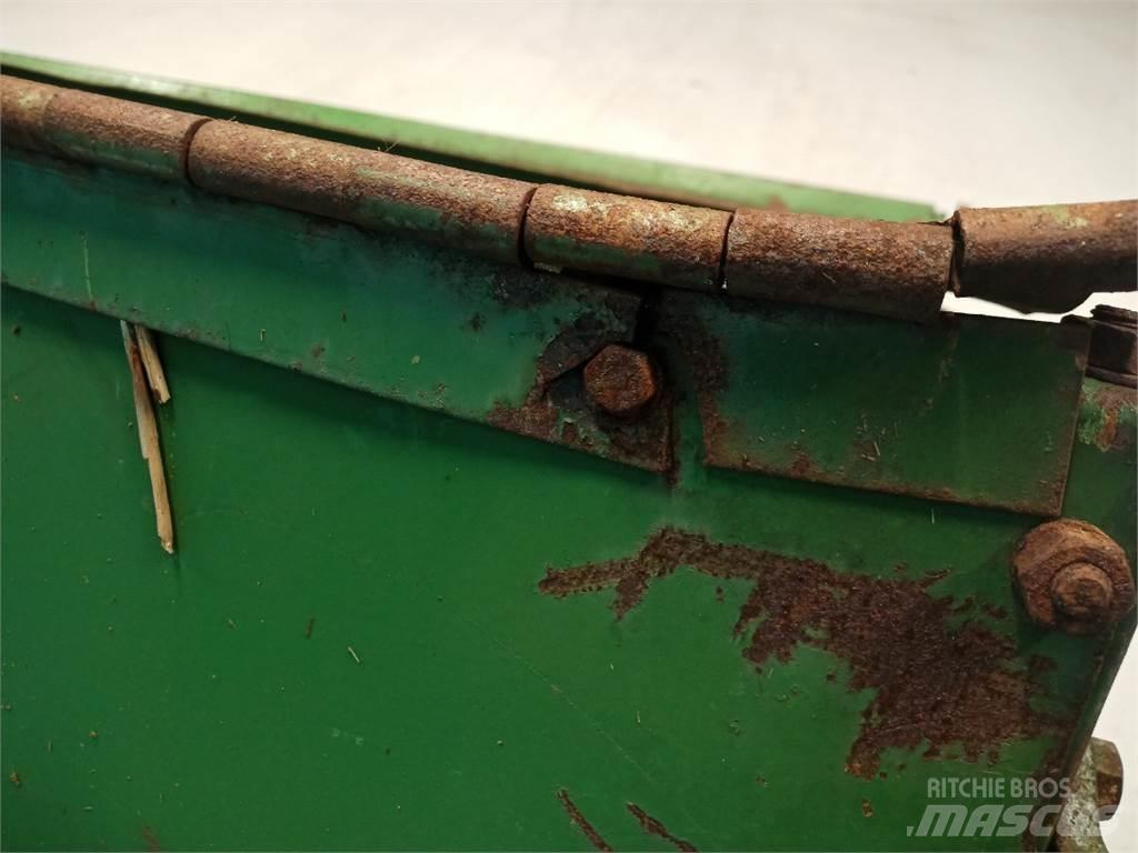 John Deere 1075 Derliaus nuėmimo kombainų priedai