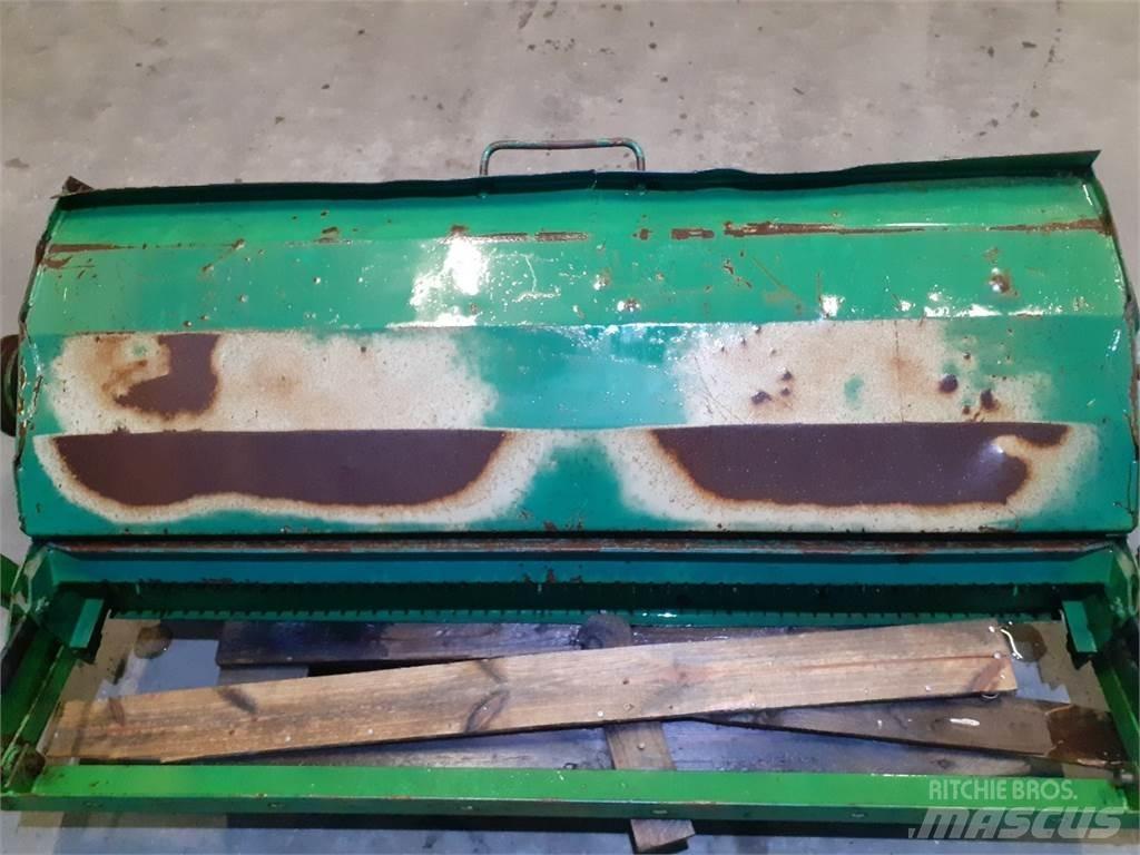 John Deere 1085 Derliaus nuėmimo kombainų priedai