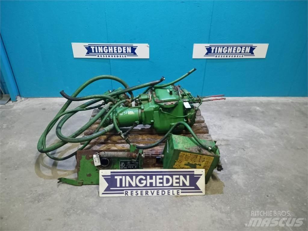 John Deere 1085 Transmisijos