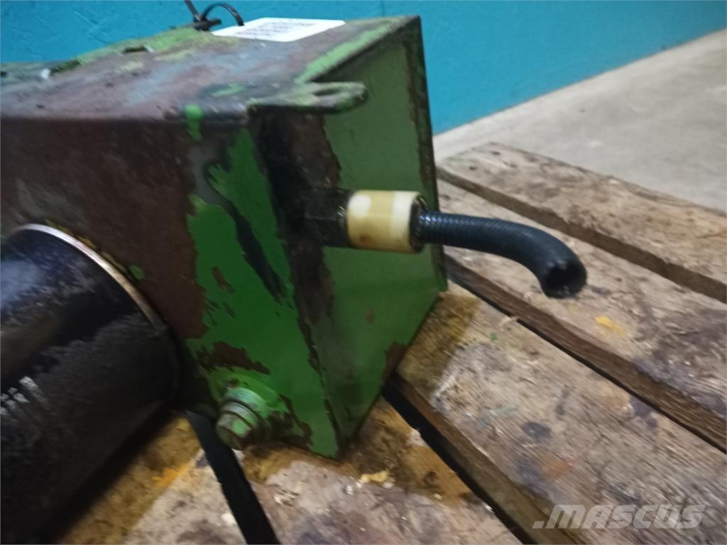 John Deere 1085 Hidraulikos įrenginiai
