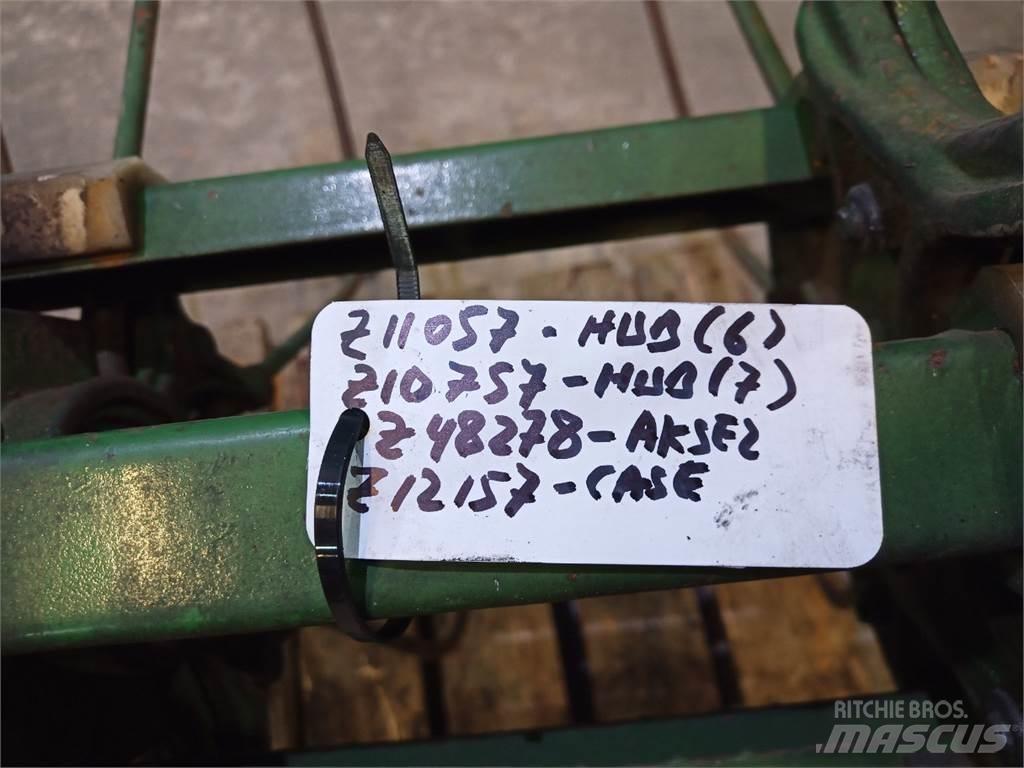 John Deere 1085 Derliaus nuėmimo kombainų priedai