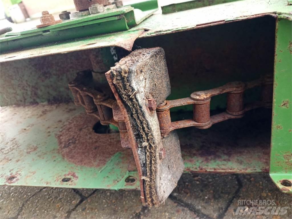 John Deere 1085 Derliaus nuėmimo kombainų priedai