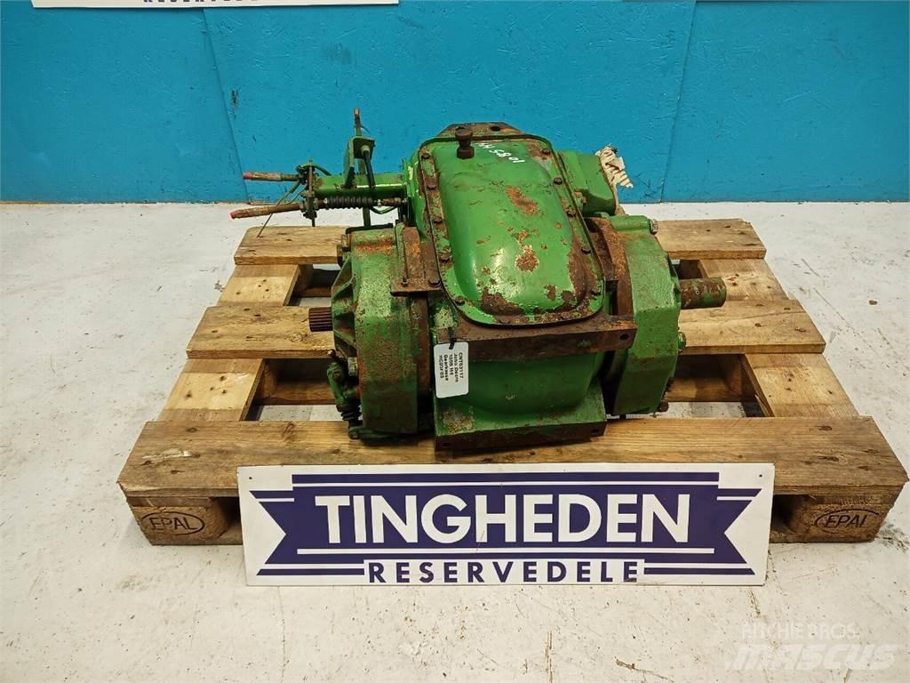 John Deere 1085 Transmisijos