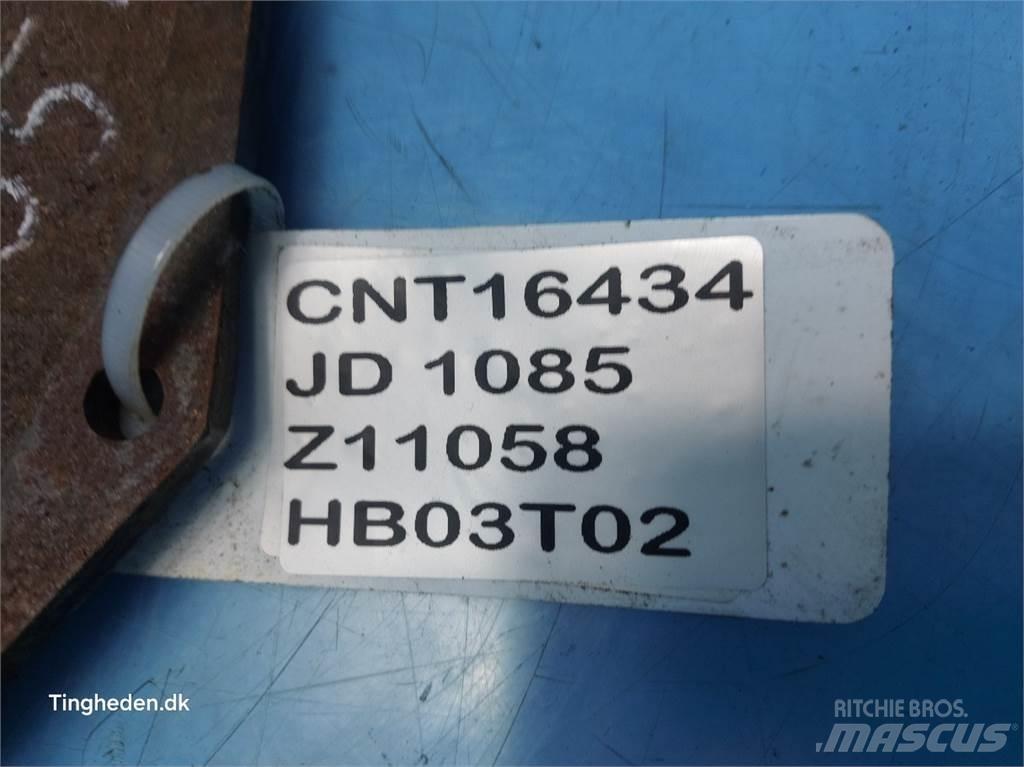 John Deere 1085 Smėlio ir druskos barstytuvai