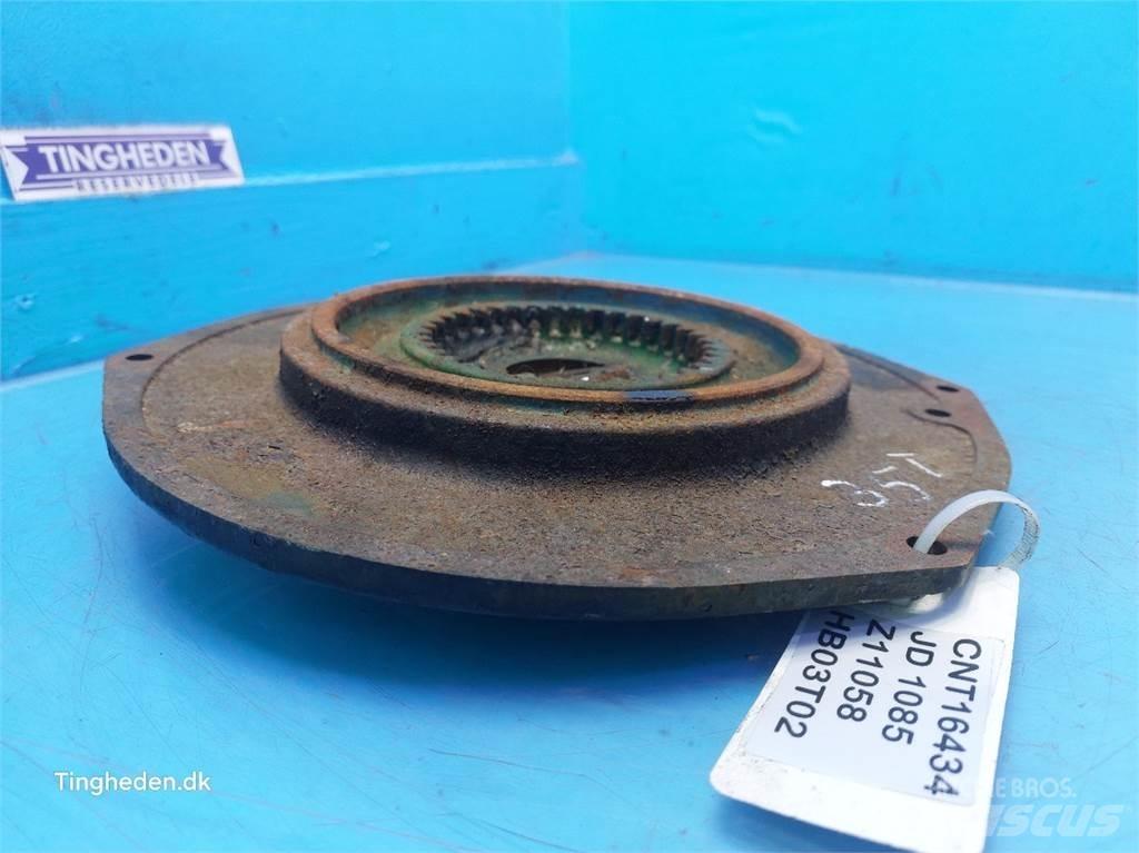 John Deere 1085 Smėlio ir druskos barstytuvai