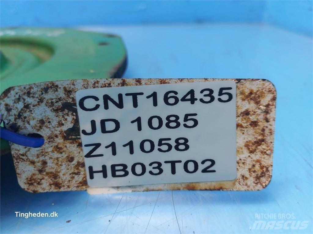 John Deere 1085 Smėlio ir druskos barstytuvai