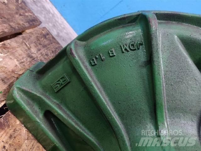 John Deere 1177 Derliaus nuėmimo kombainų priedai
