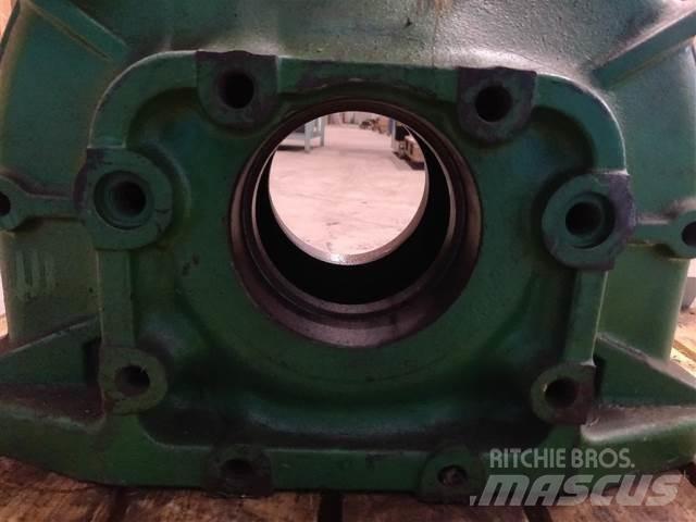 John Deere 1177 Derliaus nuėmimo kombainų priedai