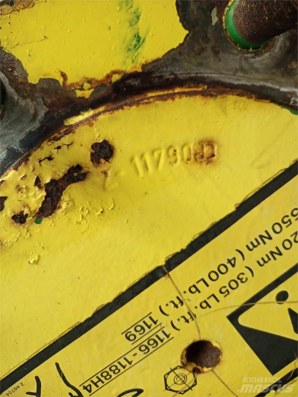 John Deere 1177 Derliaus nuėmimo kombainų priedai