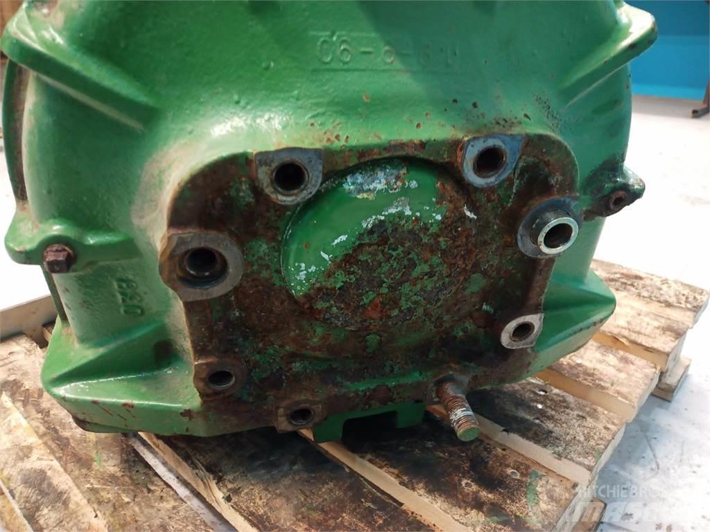 John Deere 1177 Derliaus nuėmimo kombainų priedai