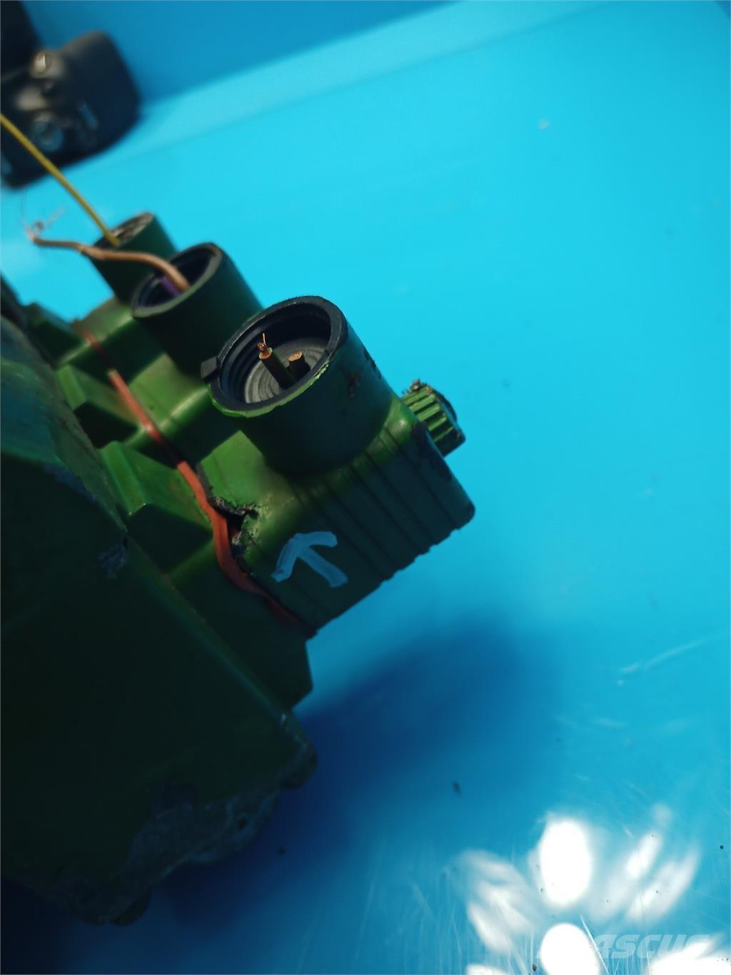 John Deere 1177 Hidraulikos įrenginiai