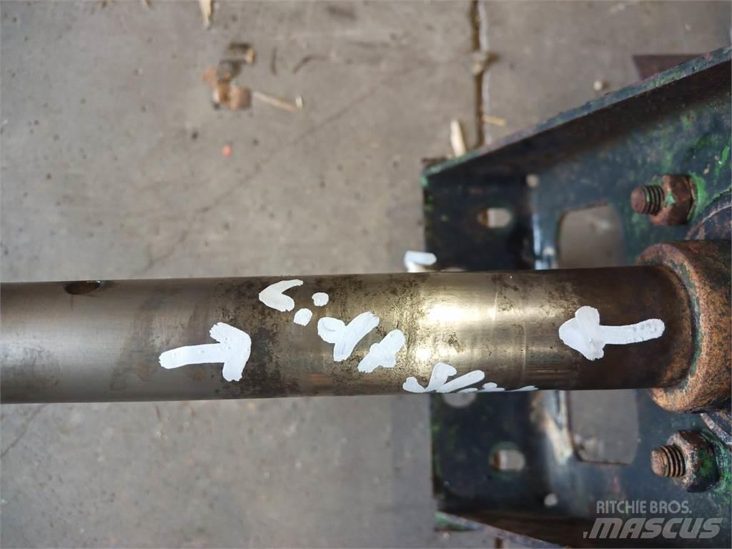 John Deere 1177 Smėlio ir druskos barstytuvai