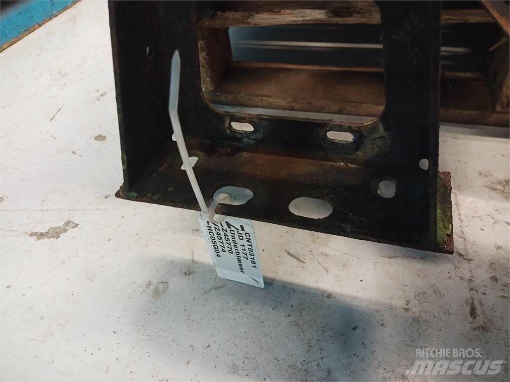 John Deere 1177 Smėlio ir druskos barstytuvai