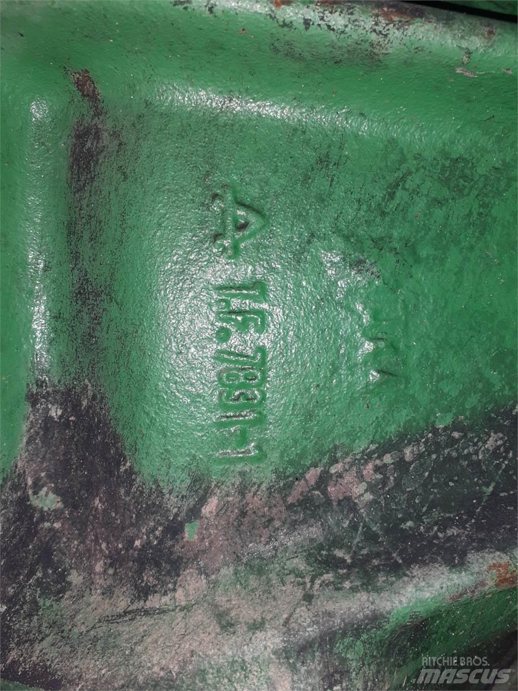 John Deere 1550 Derliaus nuėmimo kombainų priedai