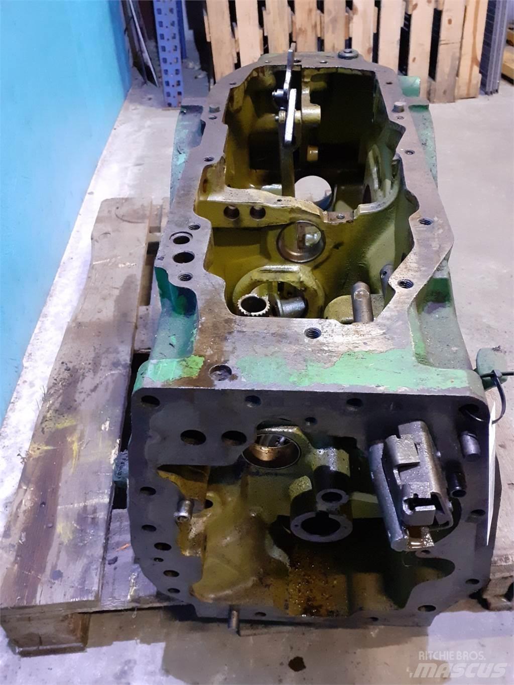 John Deere 2020 Transmisijos