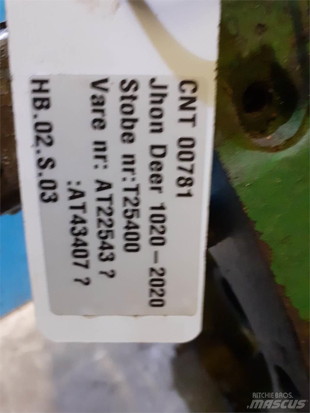 John Deere 2020 Transmisijos