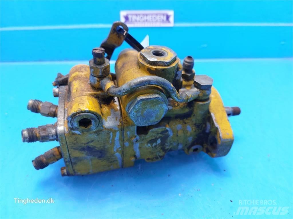 John Deere 2020 Varikliai