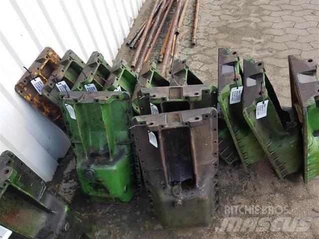 John Deere 2030 Varikliai