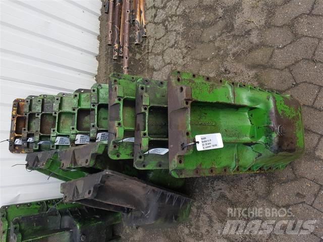 John Deere 2030 Varikliai