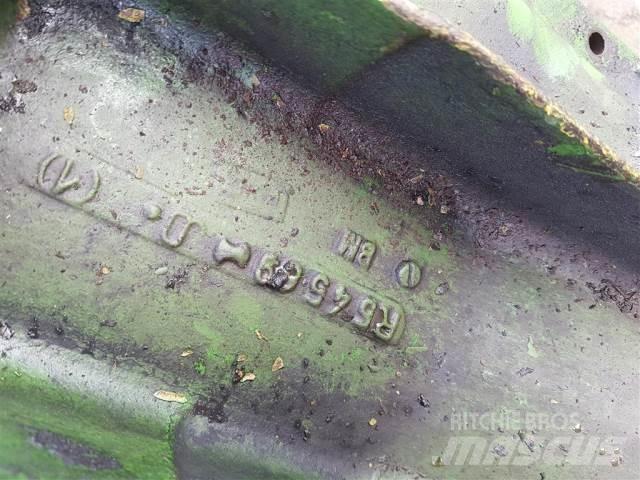 John Deere 2030 Varikliai