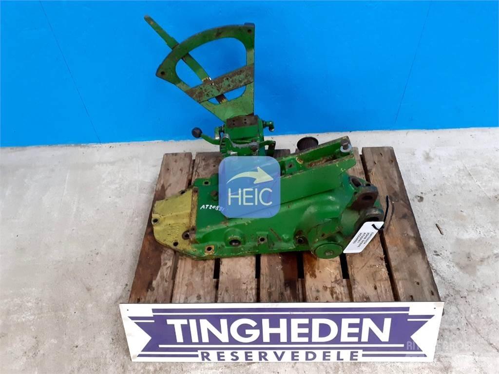 John Deere 2030 Kiti naudoti traktorių priedai