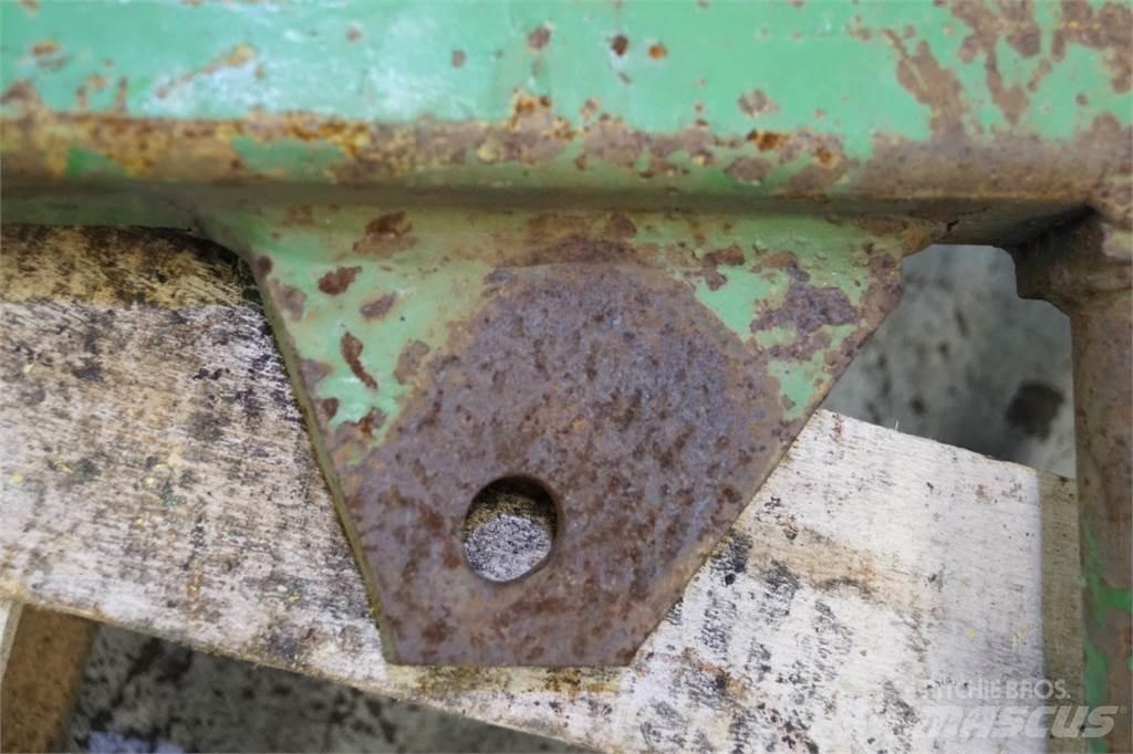 John Deere 2030 Kiti naudoti traktorių priedai