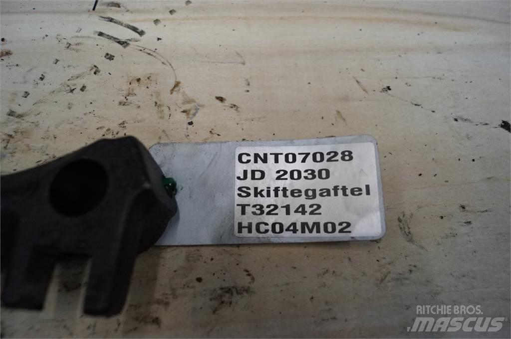 John Deere 2030 Transmisijos