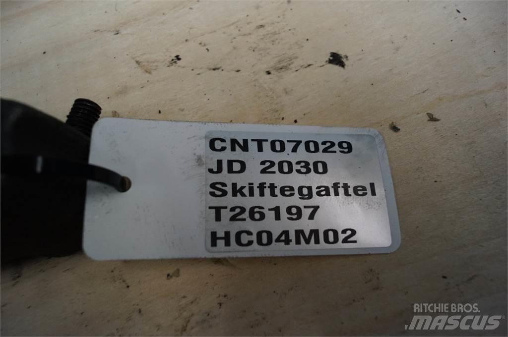 John Deere 2030 Transmisijos