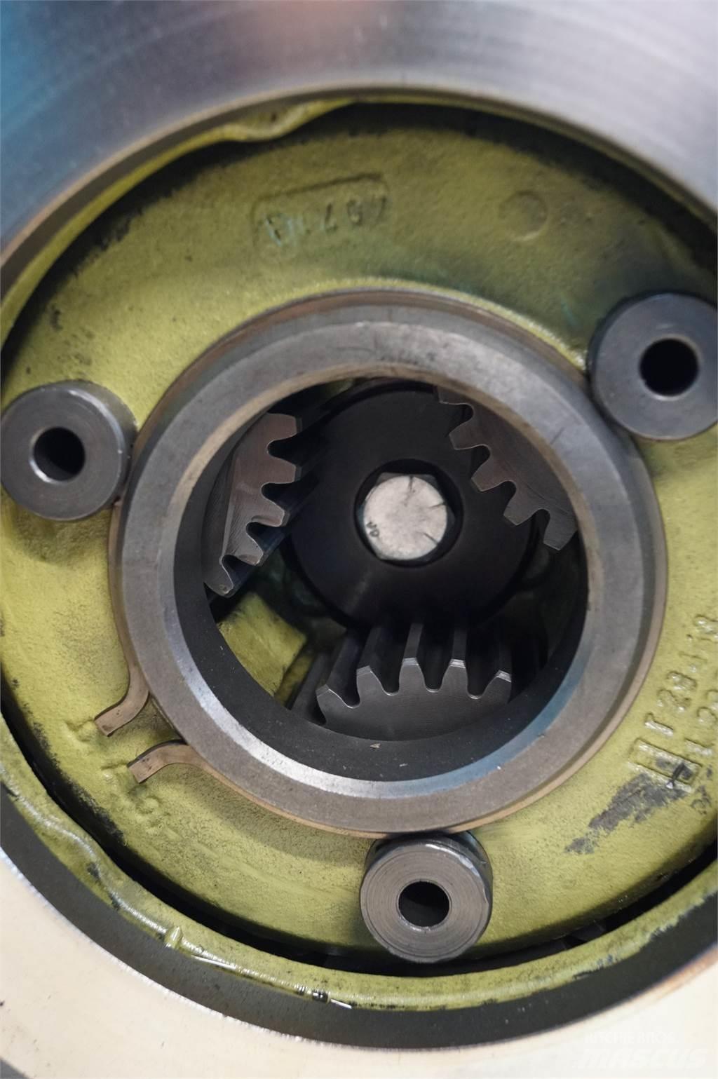 John Deere 2030 Kiti naudoti traktorių priedai