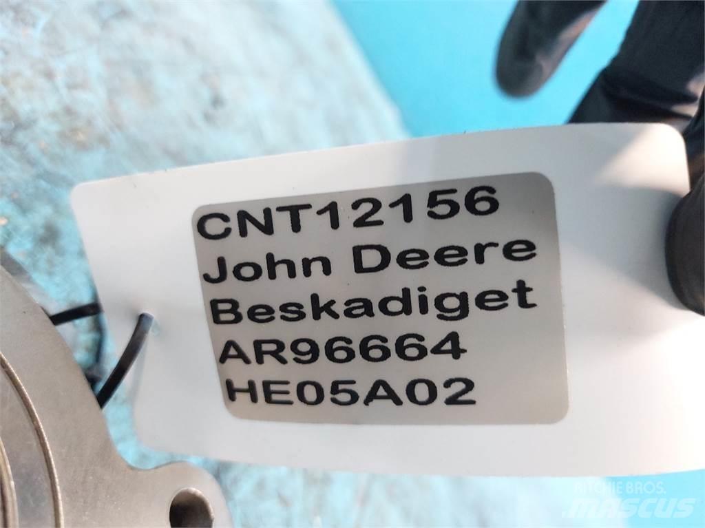 John Deere 2030 Varikliai