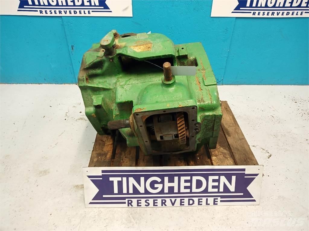 John Deere 2040 Transmisijos