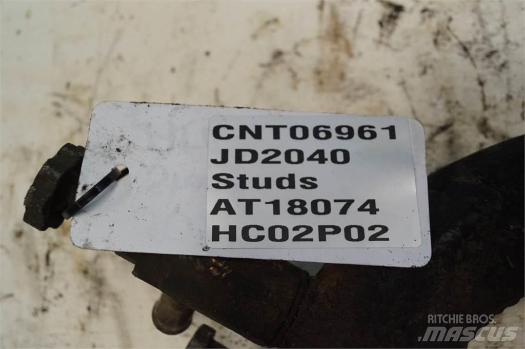 John Deere 2040 Radiatoriai