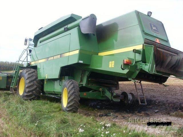 John Deere 2054 Derliaus nuėmimo kombainai