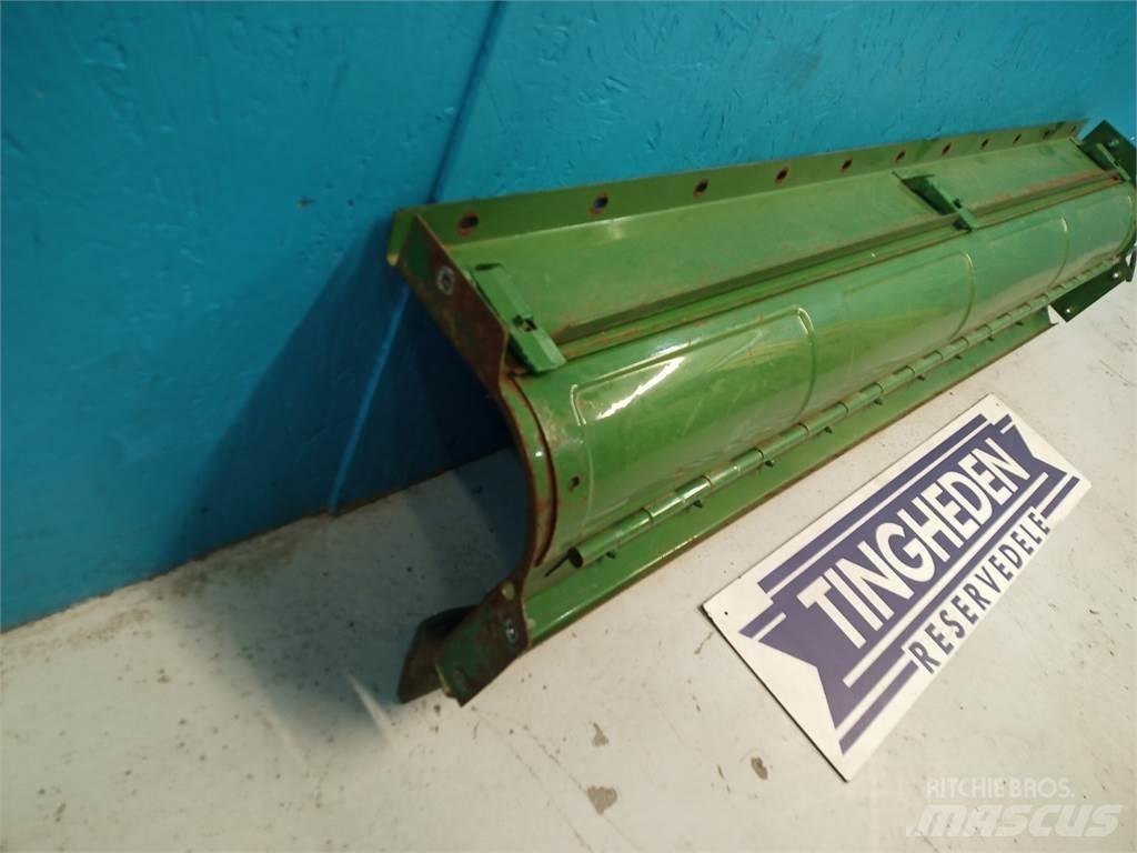 John Deere 2054 Smėlio ir druskos barstytuvai