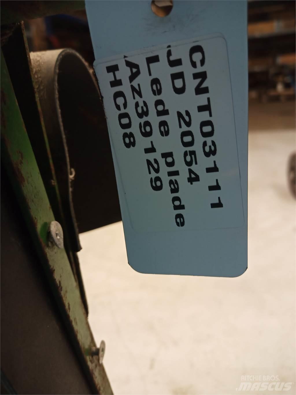 John Deere 2054 Derliaus nuėmimo kombainų priedai