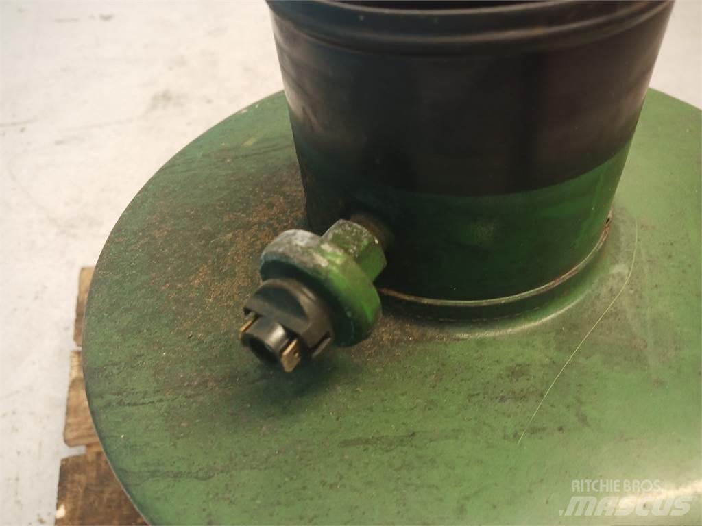 John Deere 2054 Varikliai