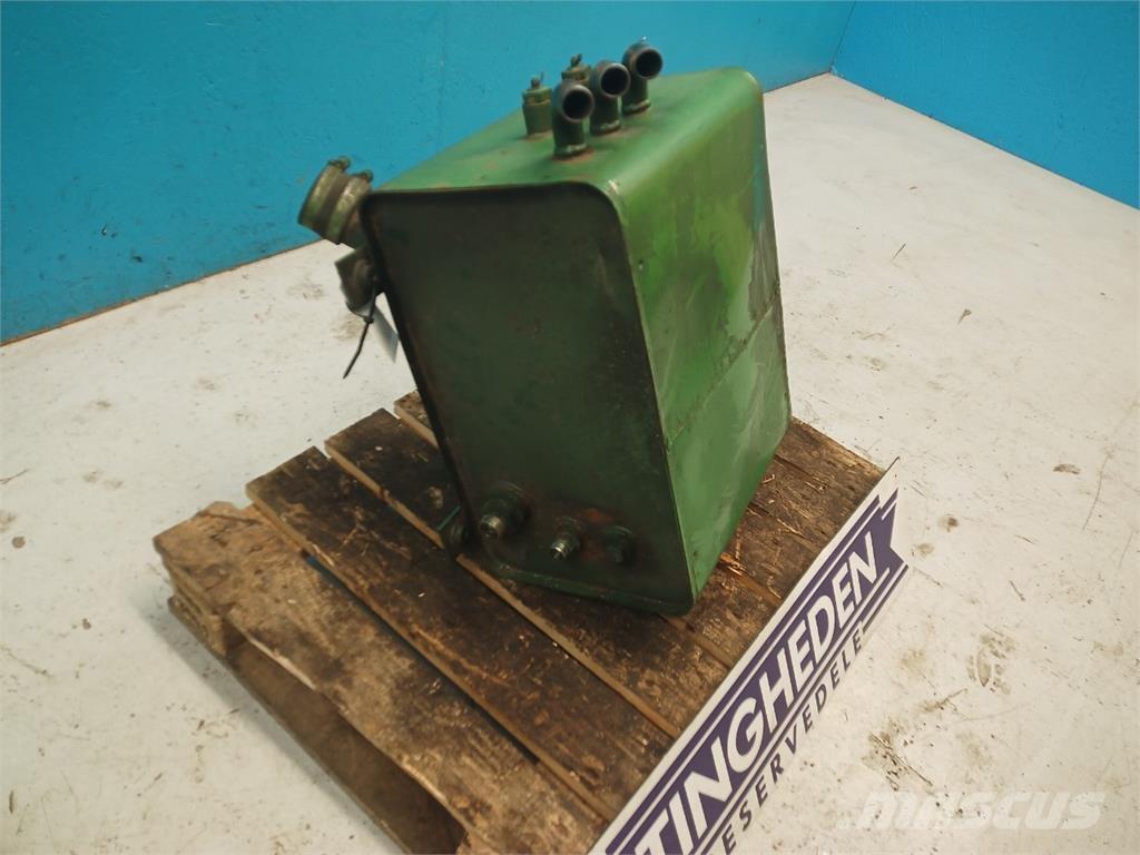 John Deere 2054 Hidraulikos įrenginiai