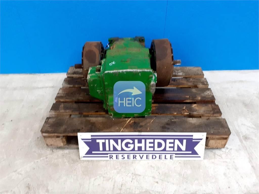 John Deere 2054 Transmisijos