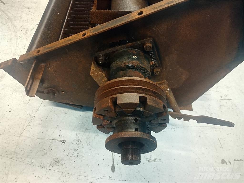 John Deere 2066 Derliaus nuėmimo kombainų priedai