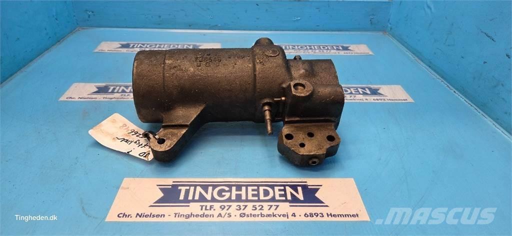 John Deere 2120 Hidraulikos įrenginiai