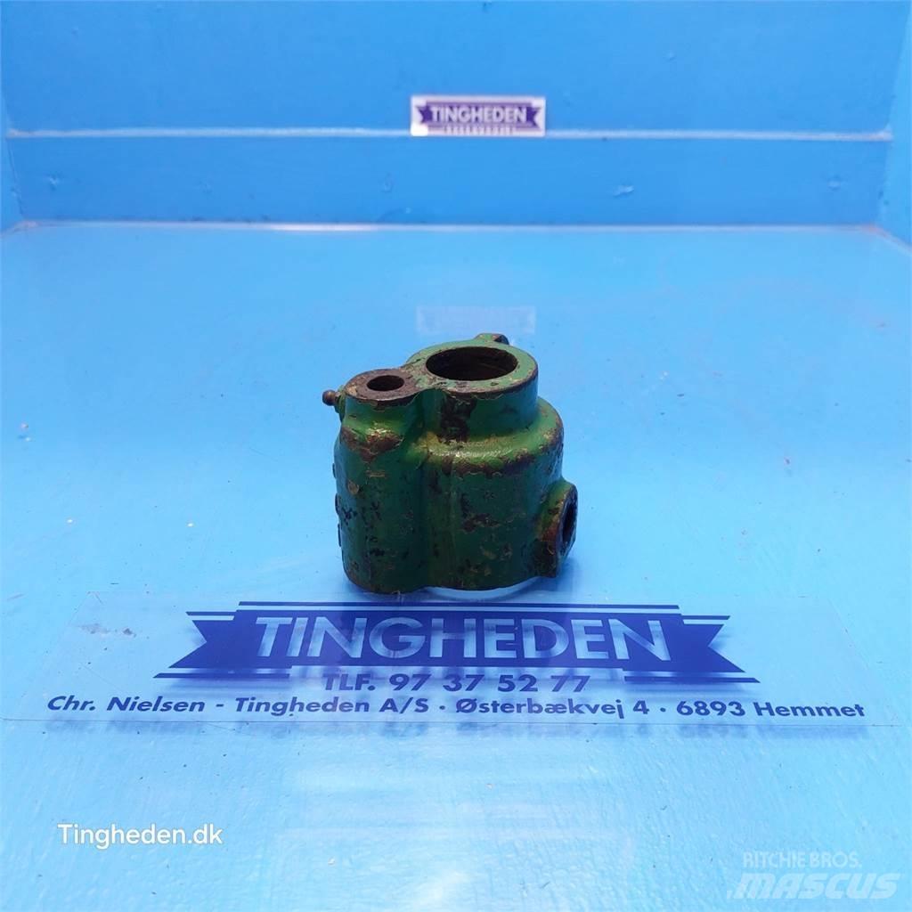 John Deere 2130 Kiti naudoti traktorių priedai