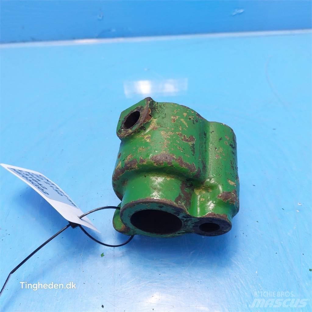 John Deere 2130 Kiti naudoti traktorių priedai