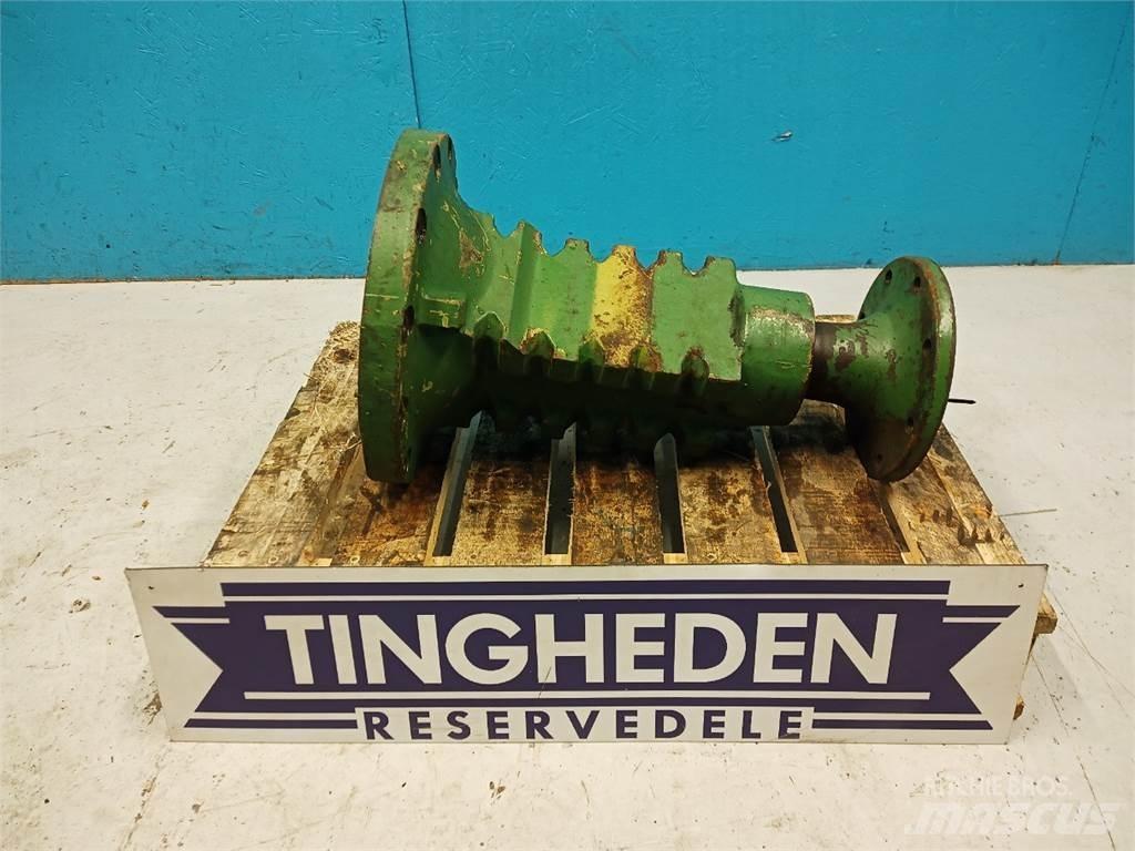 John Deere 2140 Kiti naudoti traktorių priedai