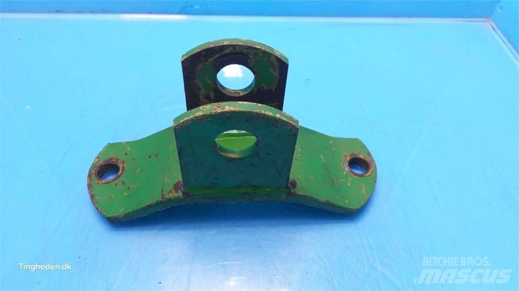 John Deere 2140 Kiti naudoti traktorių priedai