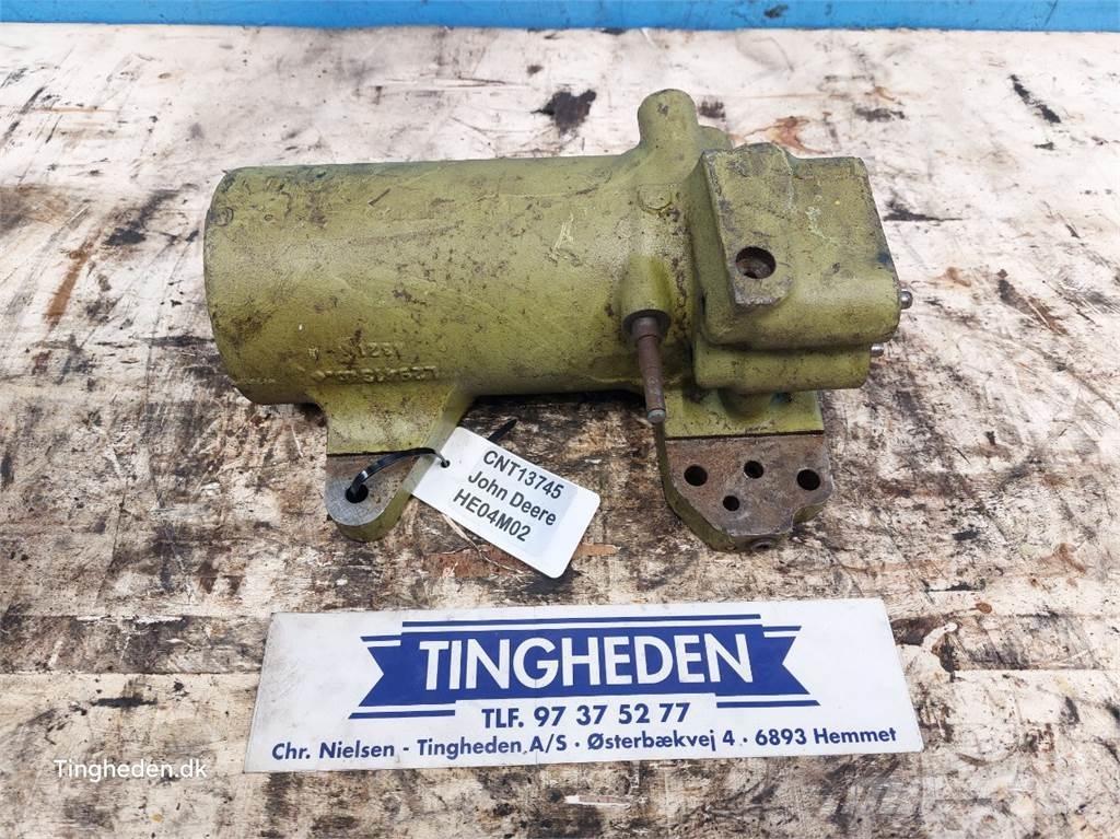 John Deere 2141 Hidraulikos įrenginiai