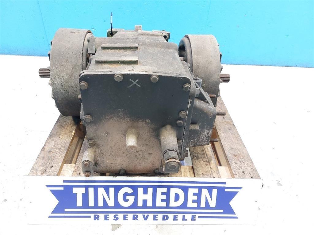 John Deere 2254 Transmisijos